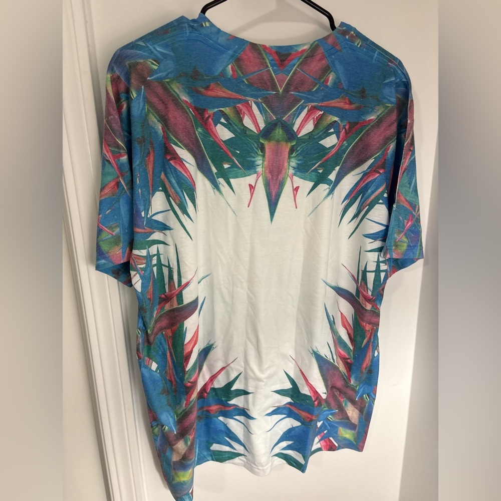 Men's Short Sleeve Tropical-Print T-Shirt in Blue and White